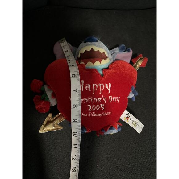 Disney Parks Stitch Valentines beanie vintage plush figure 2005 New With Tags - Picture 4 of 5